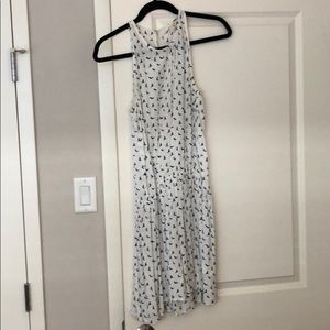 Soft Joie white and blue patterned crepe dress